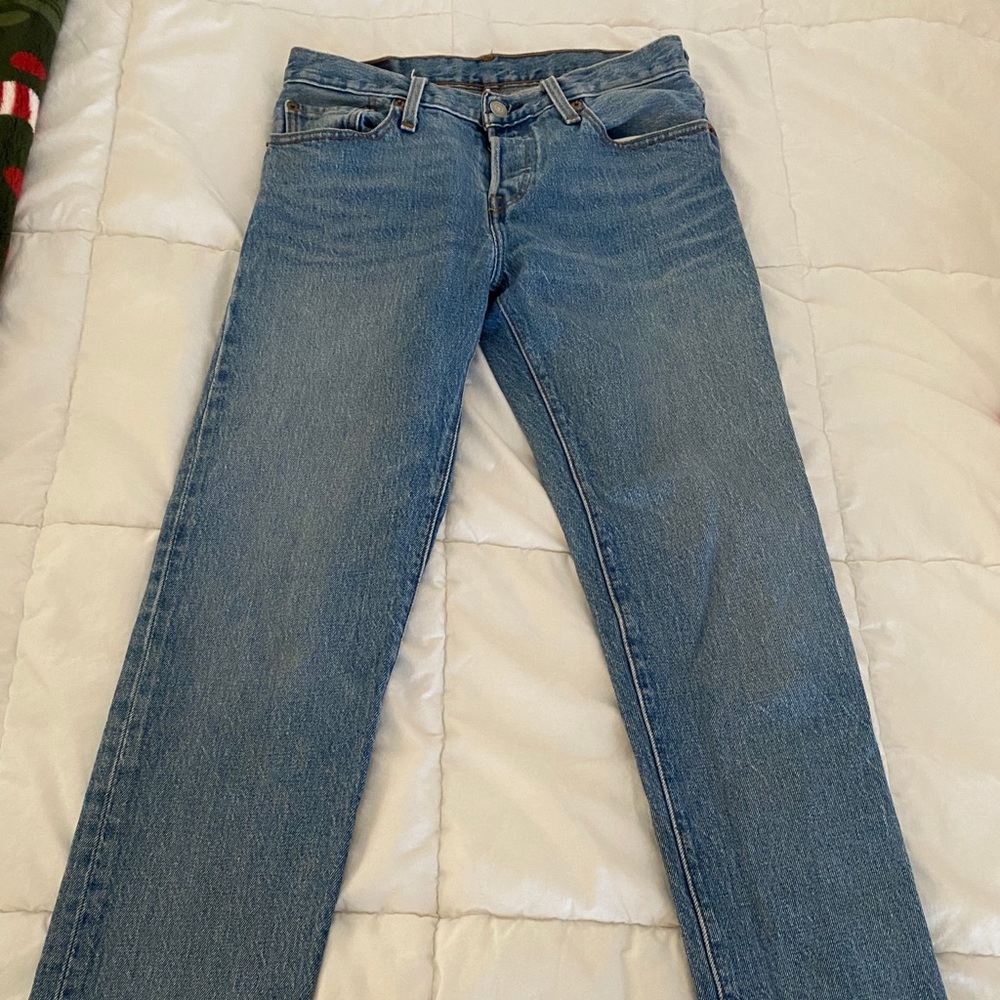 Women’s Levi’s 501s mid-rise